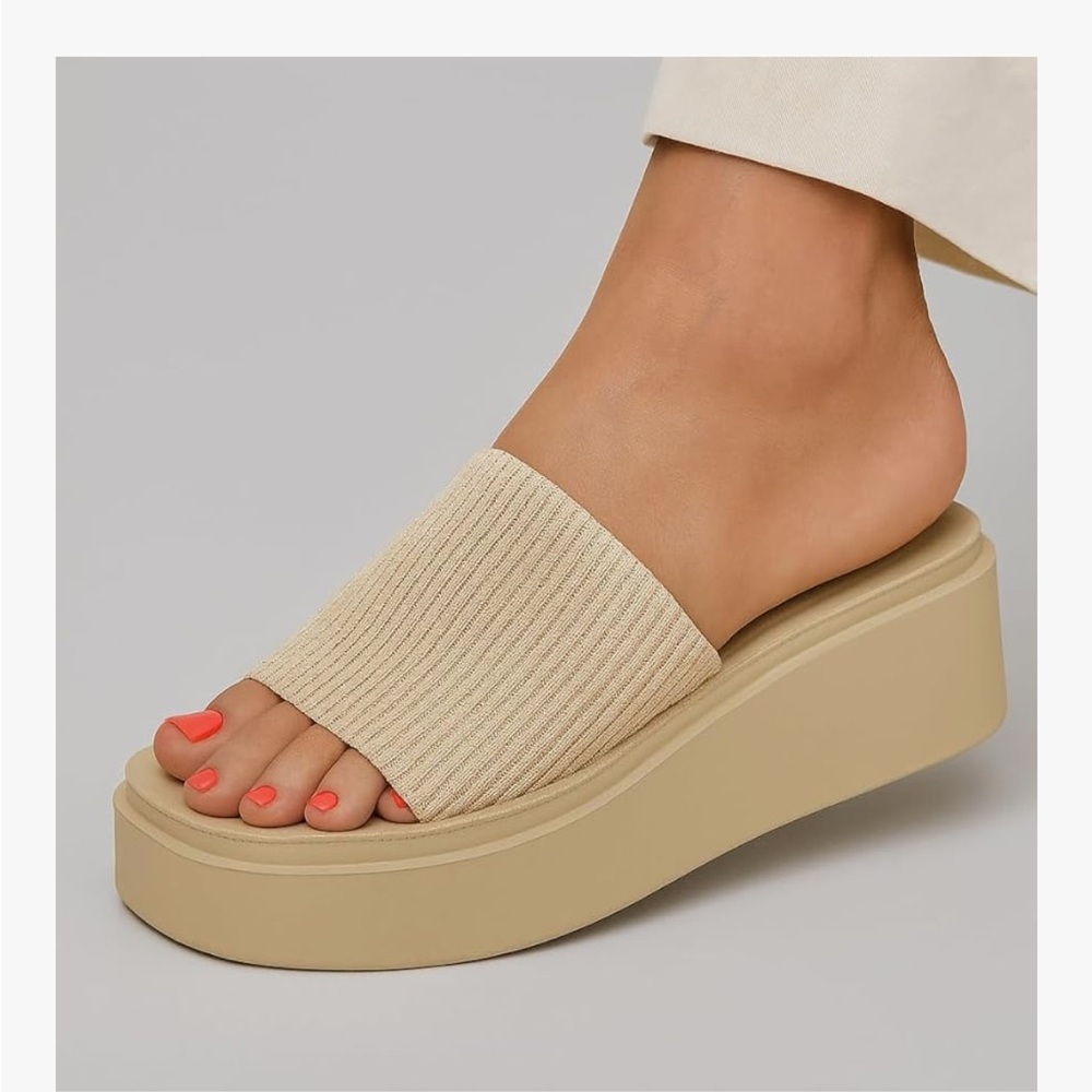 Wedge Platform Sandals - Picture 4 of 4